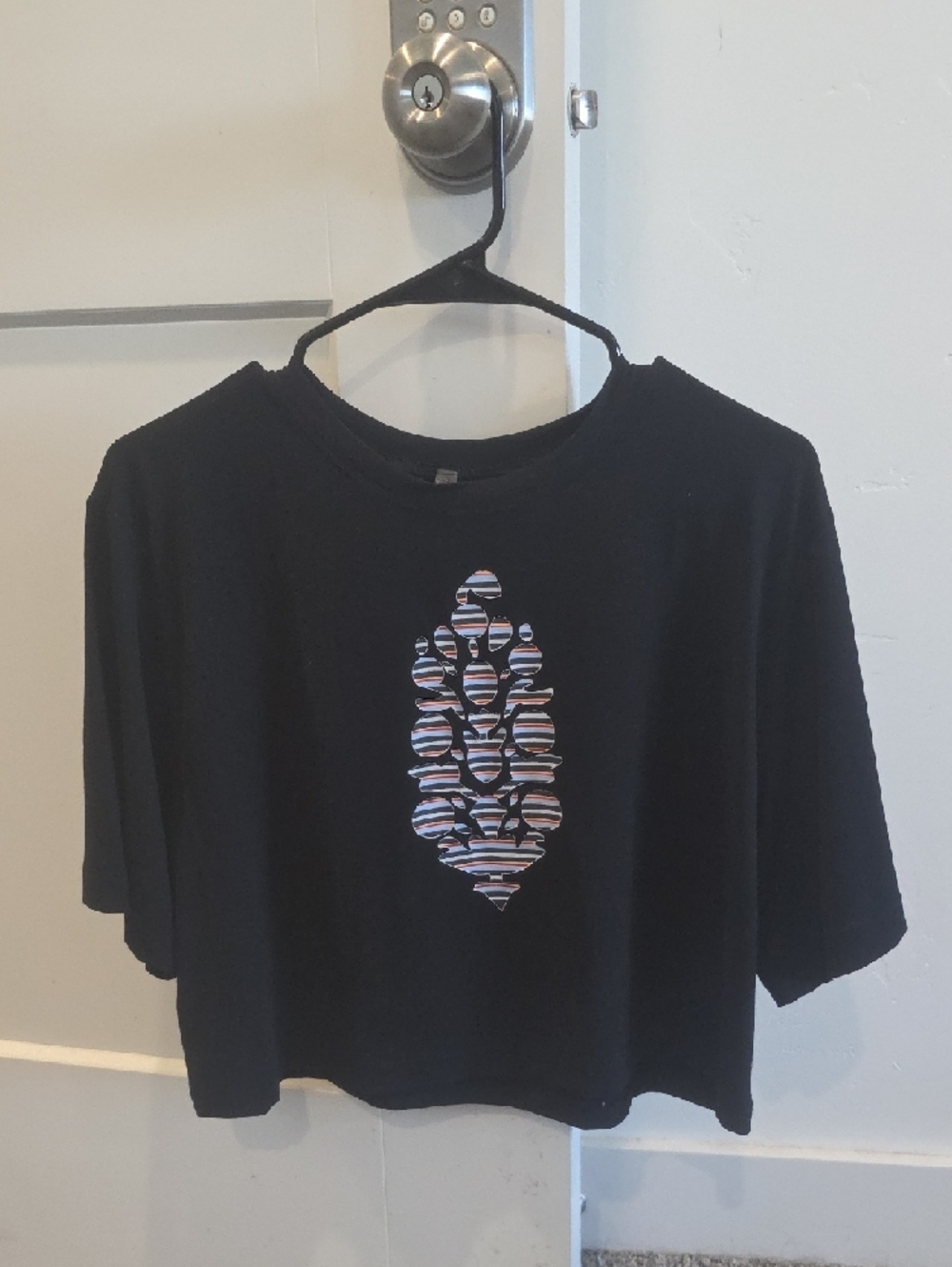 FP Movement by Free People Black Short Sleeve Crop Tee with Striped Leaf Motif - Picture 2 of 3